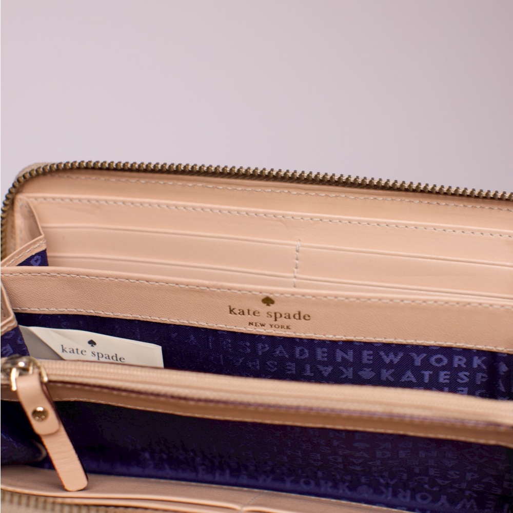 Kate Spade Wallet - Picture 3 of 16